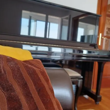 Apartmán Mar Y Musica. Vistas De Pajaro Con Garaje Gijón